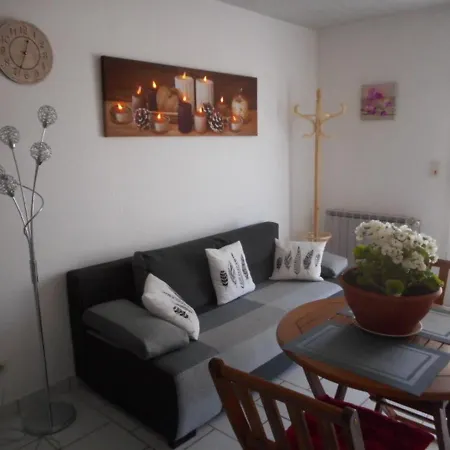 Apartment La Cigale Malaucene